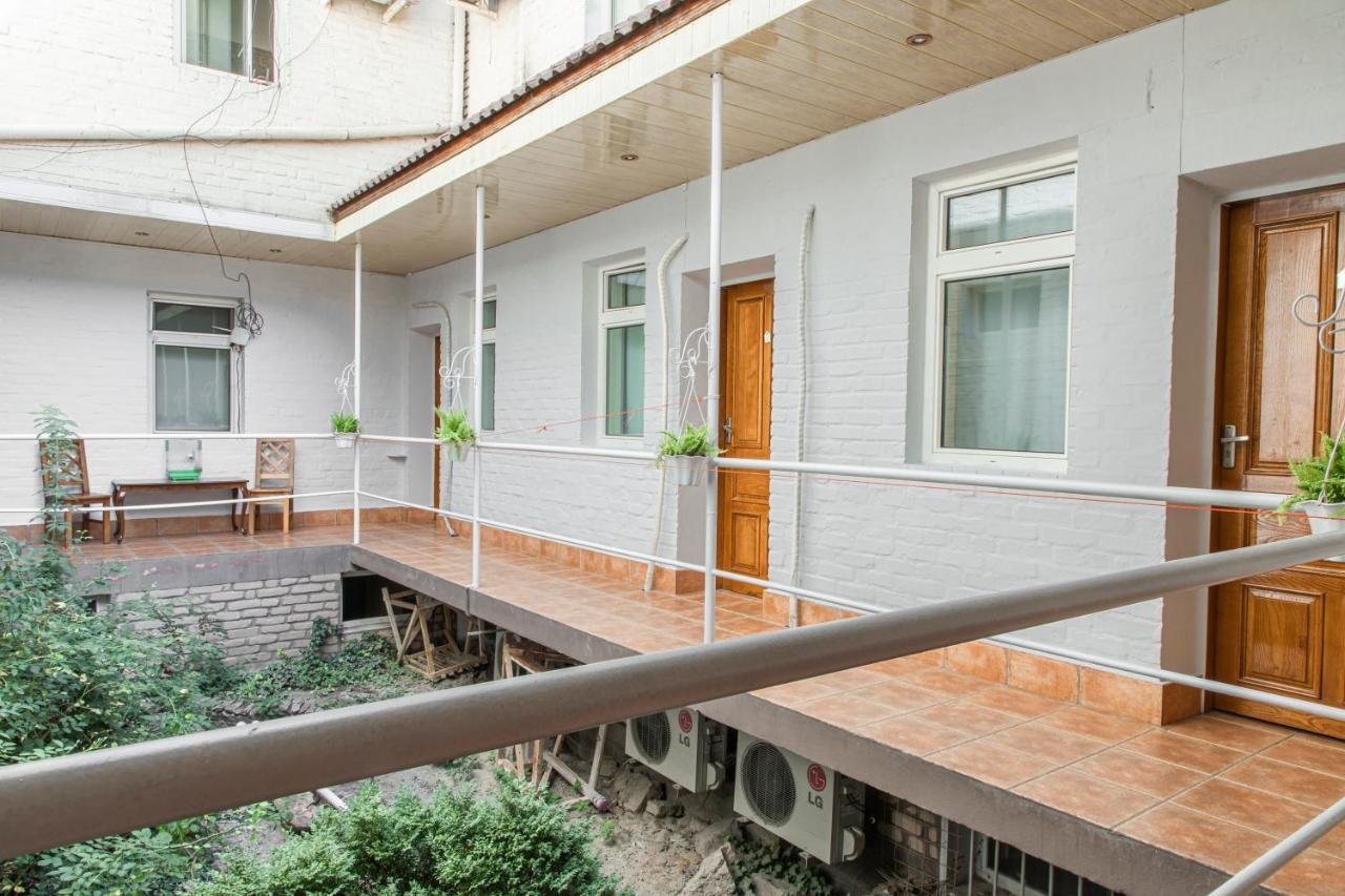 Nur M Tashkent Exterior foto